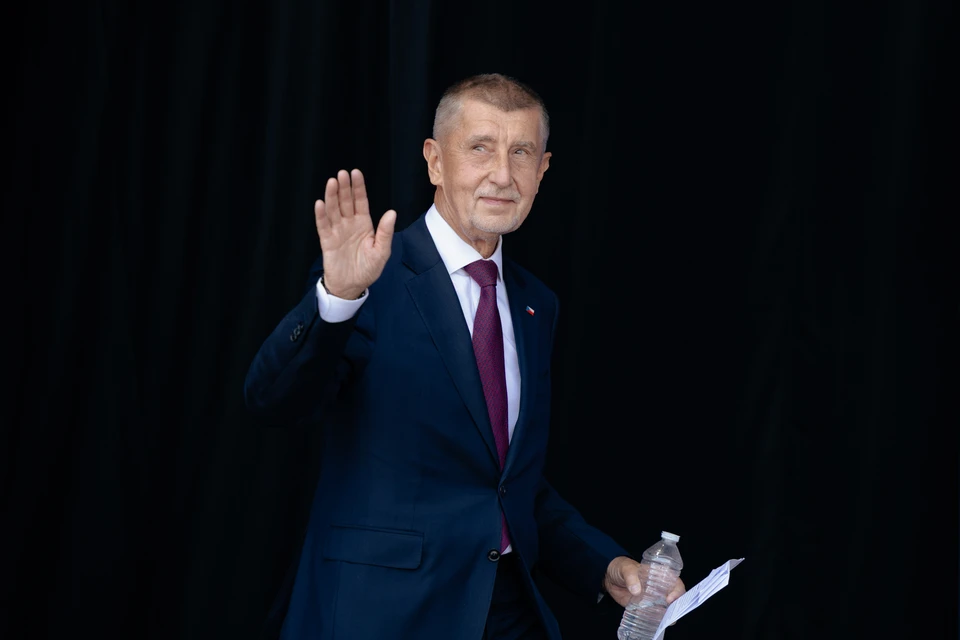 Партия Бабиша предложила прекратить поставки оружия Украине из-за нагрузки на бюджет