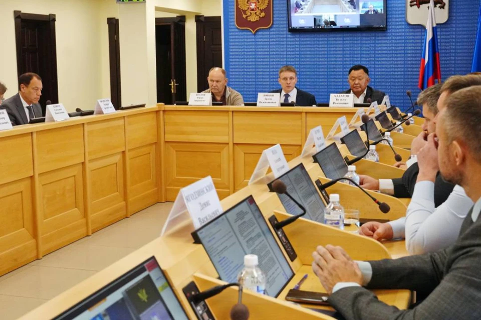 Депутаты приняли решение поддержать законопроект и рекомендовать его к принятию в первом чтении на ближайшей сессии.