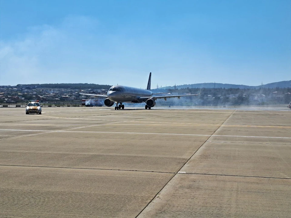Один рейс ушел в Минводы, другой - в Ставрополь.