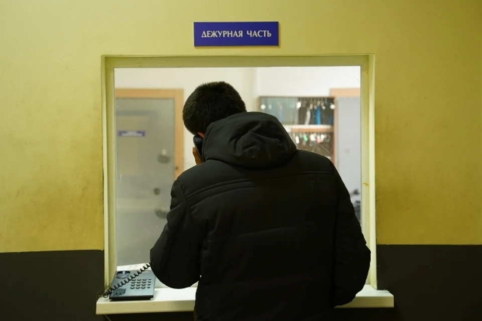 В Уфе задержали парней, пристававших к 12-летним девочкам.