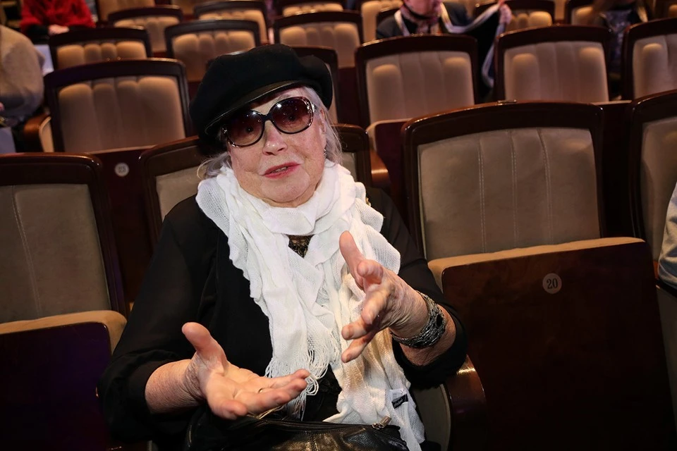 Актриса Федосеева-Шукшина призналась, что у нее есть проблемы с ногами