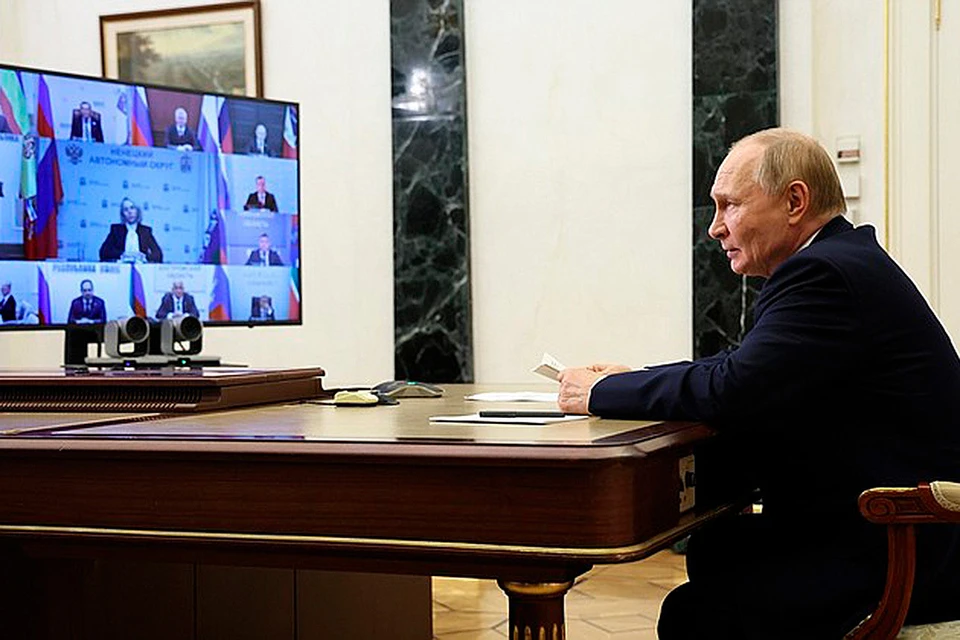 Владимир Путин в пятницу провел в режиме видеоконференции встречу с губернаторами, избранными в Единый день голосования.
