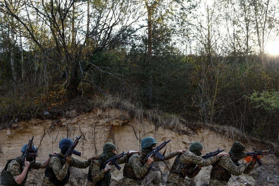 Фази: Запад продолжит отправлять украинцев на смерть из-за конфликта с Россией