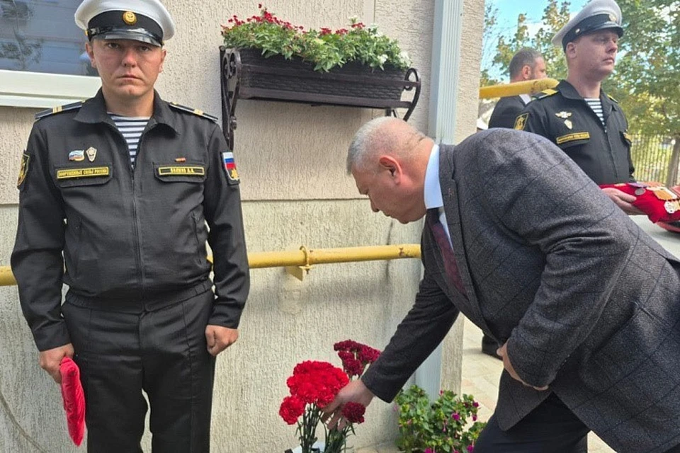 Мемориальные доски героям СВО открыли в Южном районе Новороссийска. Фото: @nvrskadm