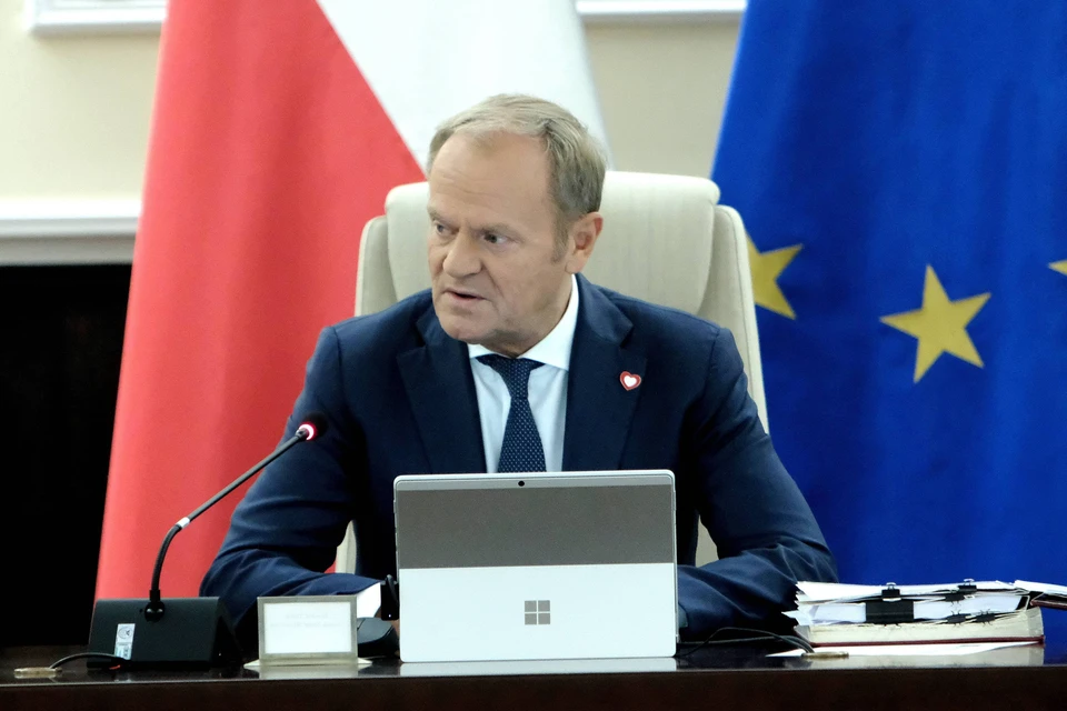 Польский премьер Туск заявил о ведении Западом войны нового типа против РФ