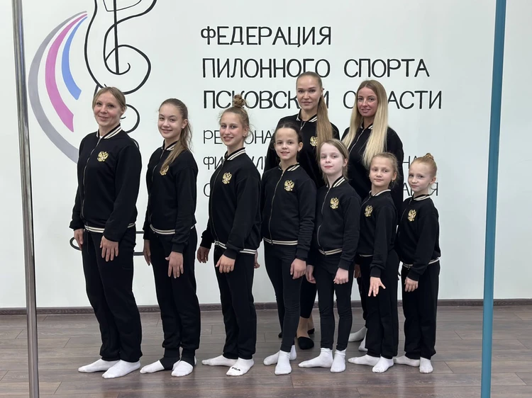 Нацелены на золото: Великолукские гимнастки готовятся к чемпионату мира в Италии