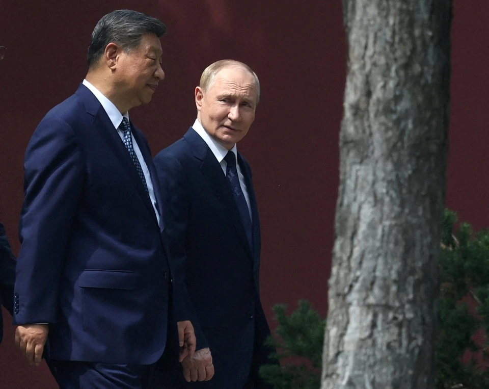 Путин поздравил Си Цзиньпина с 76-й годовщиной образования КНР