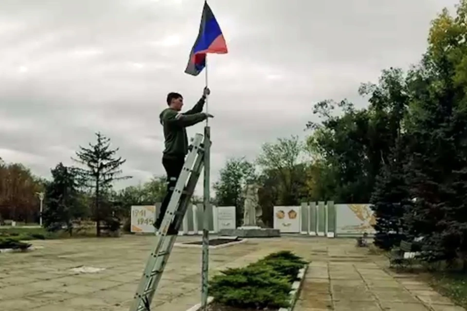 В освобожденном Курахово впервые отпраздновали День воссоединения с Россией. Фото: Народный фронт ДНР
