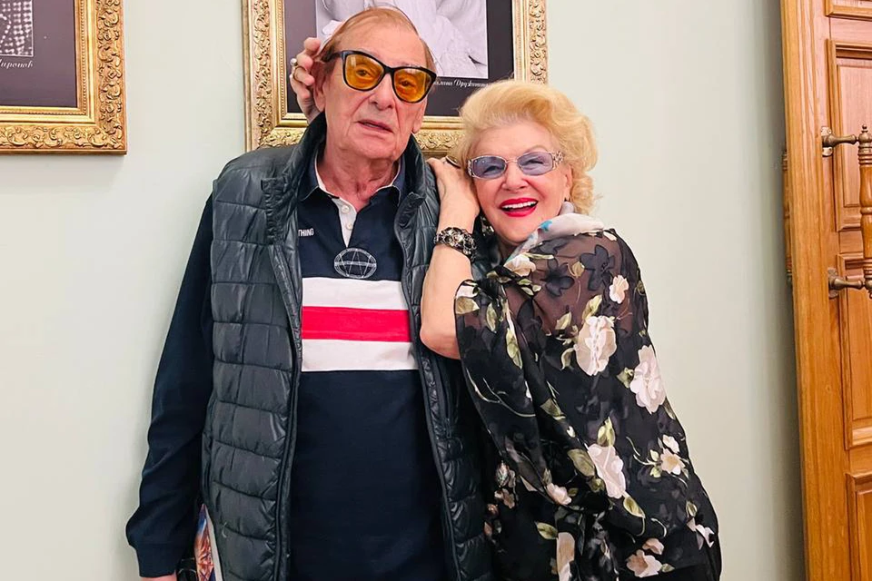 89-летняя Светлана Дружинина и 87-летний Анатолий Мукасей. Фото — телеграм-канал Светланы Дружининой.