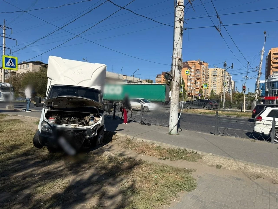 ДТП произошло на пересечении улиц Николая Островского и Кирова