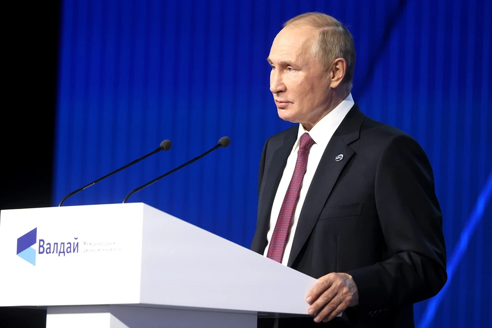 Владимир Путин: Тому, кто науськивает Украину на РФ, плевать на украинцев