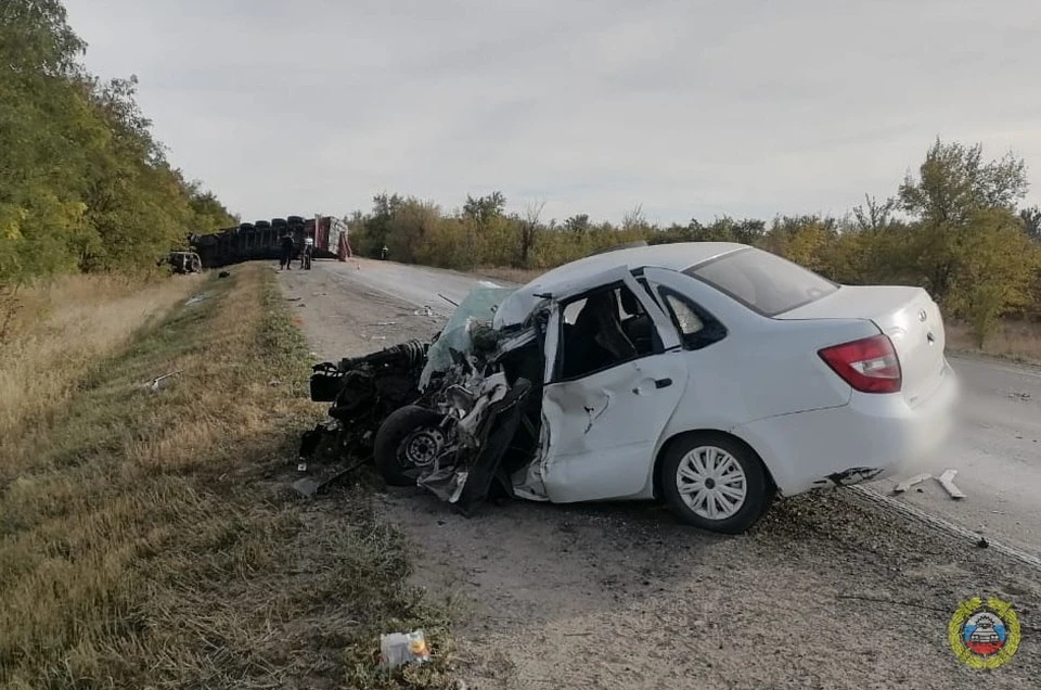 В аварии погибли водители.