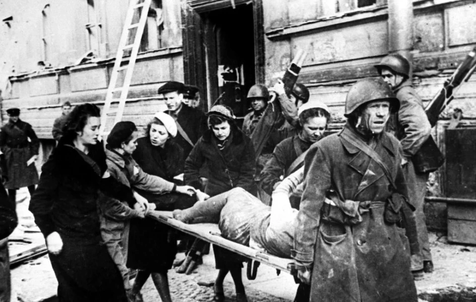 Глава Немецкого совета Нимайер извинился за блокаду Ленинграда по-русски, фото: Павел Федотов/Фотохроника ТАСС