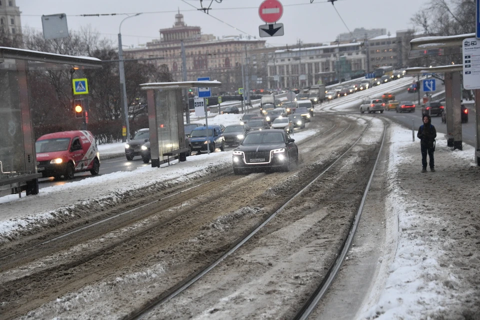 В Новосибирске движение сковали пробки в 10 баллов.