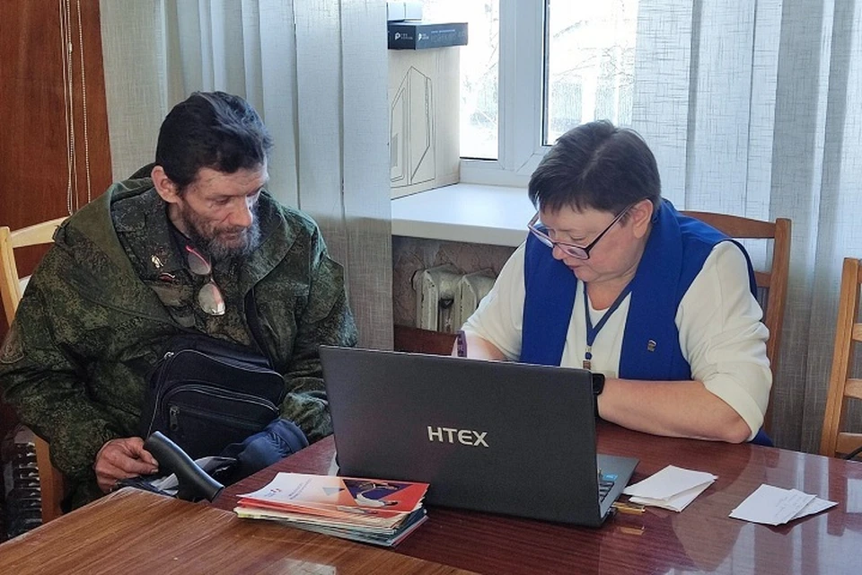 Уровень трудоустройства ветеранов боевых действий в ДНР вырос до 53,5%. Фото: t.me/irina_kutenko_dpr