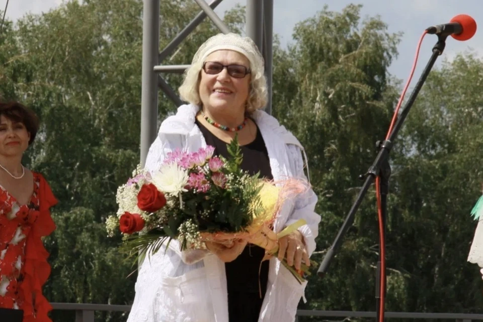 87-летняя актриса пожаловалась на острые боли в сердце и сильную тахикардию.