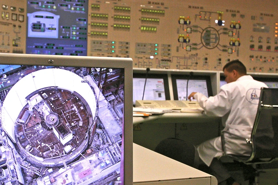 Блок управления реактором на Калининской АЭС. Фото ИТАР-ТАСС/ Игорь Кубединов