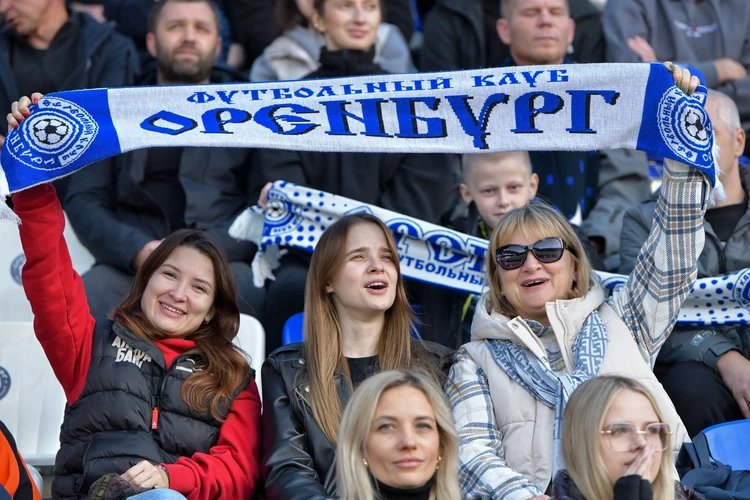 В Самару с новым тренером. Прогноз на матч ФК «Оренбург» - «Крылья Советов» 12 тура МИР РПЛ 18 октября 2025 года