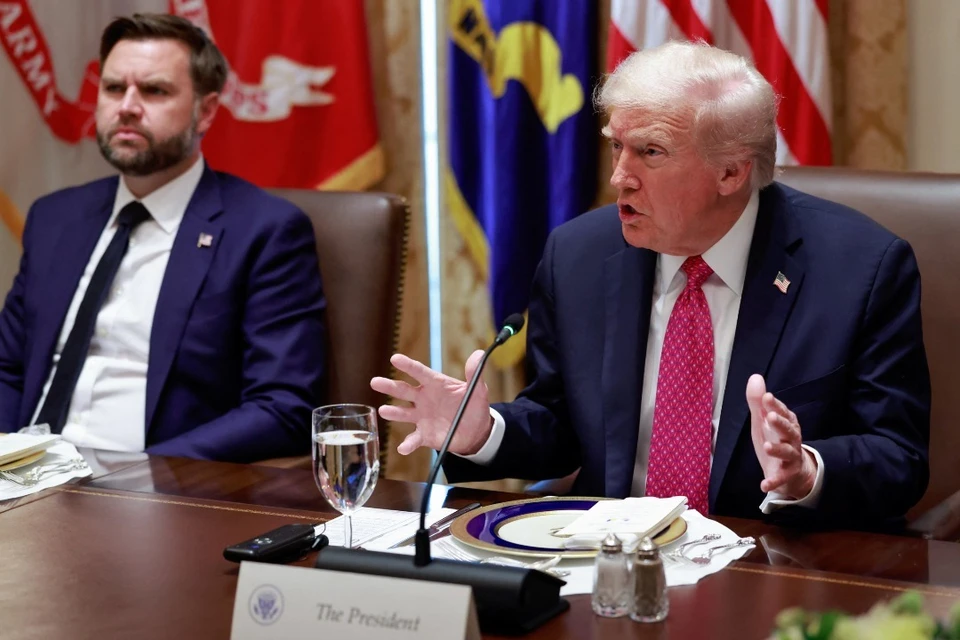 Трамп на встрече с Зеленским был жестким.
