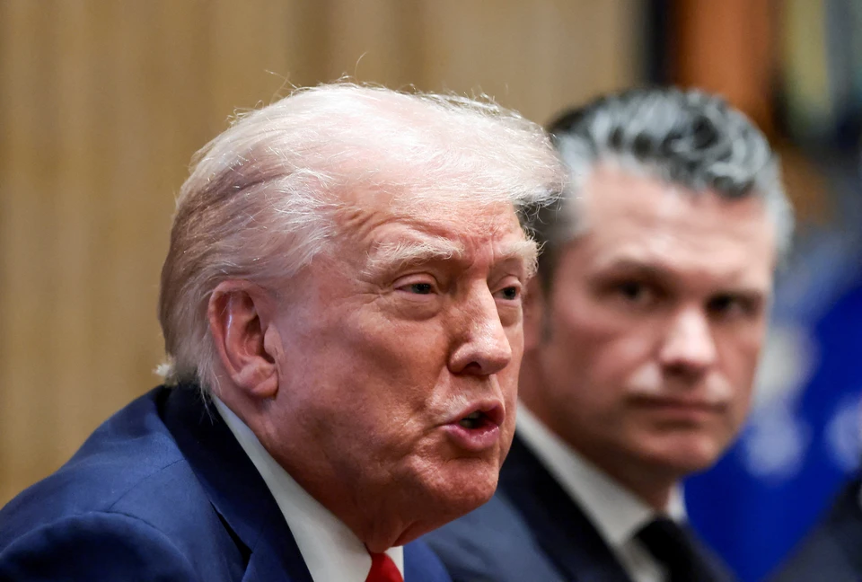 FT: Трамп на встрече с Зеленским ругался и бросил со стола карты линии передовой