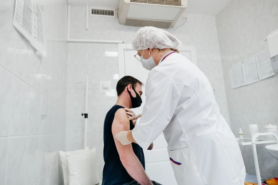 Вакцинацию прошли более 900 тысяч жителей региона.