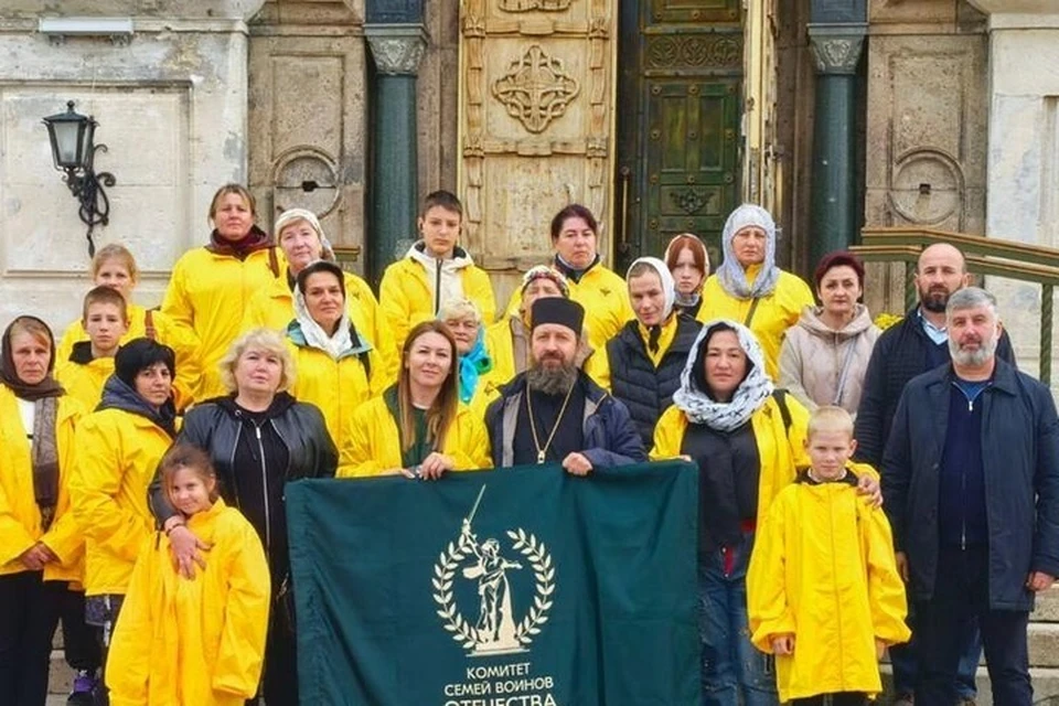 Родственникам участников СВО организовали поездку в Крым. Фото: минтруда Херсонской области
