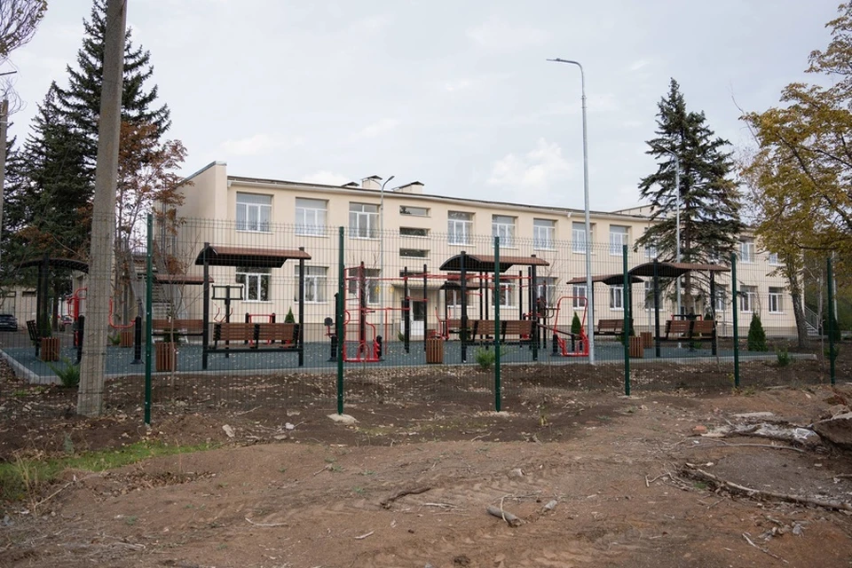 В Докучаевске и Старобешево после ремонта готовятся к открытию молодежные центры. Фото: Минмол ДНР