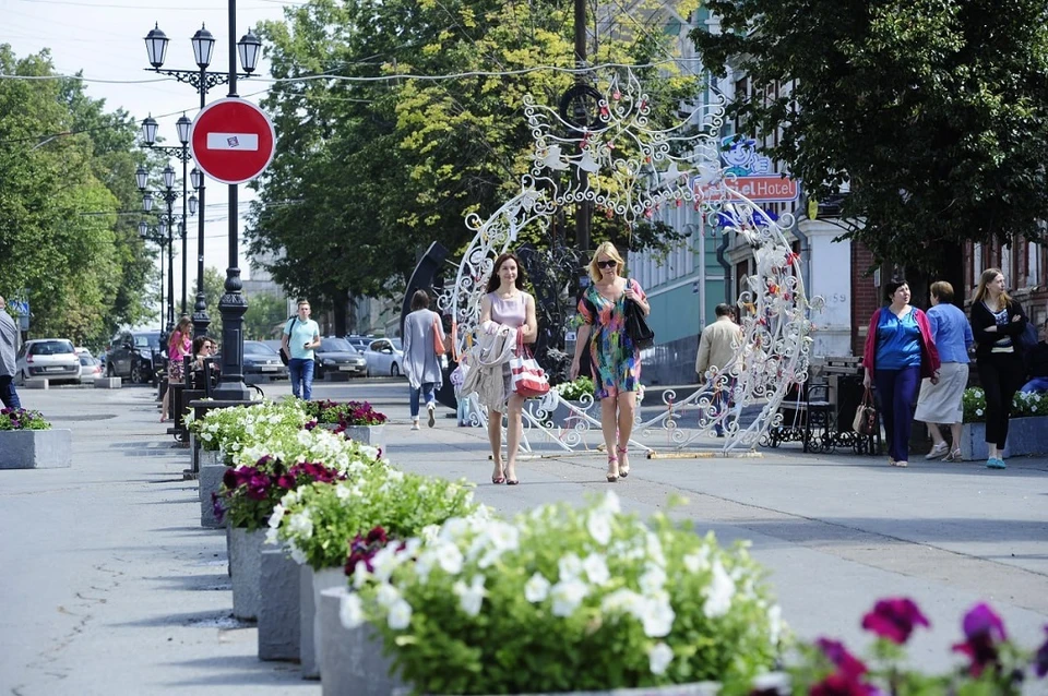 Пешеходная улица в Перми образца 2011 года. В планах властей - возродить ее.
