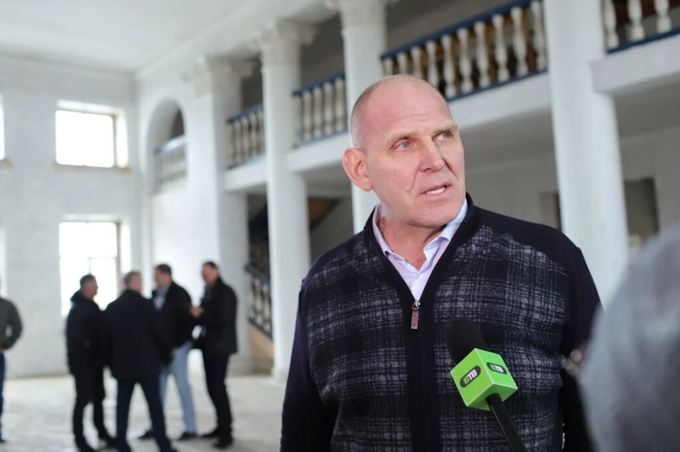 Александр Карелин