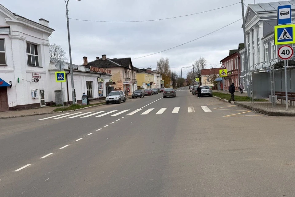 В Селижарово отремонтировали участок дороги, ведущий к Мемориалу памяти бойцов Великой Отечественной войны. Фото: предоставлено Дорожным фондом Тверской области