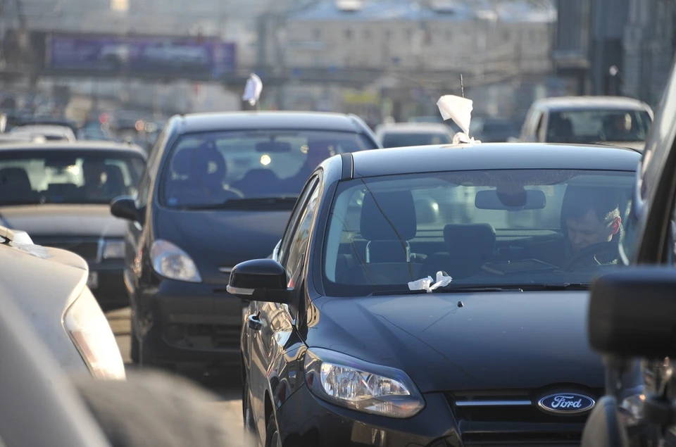 В Новосибирске образовались масштабные пробки.