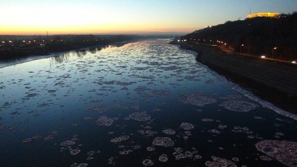На реках образуется шуга, забереги, а местами начался ледостав