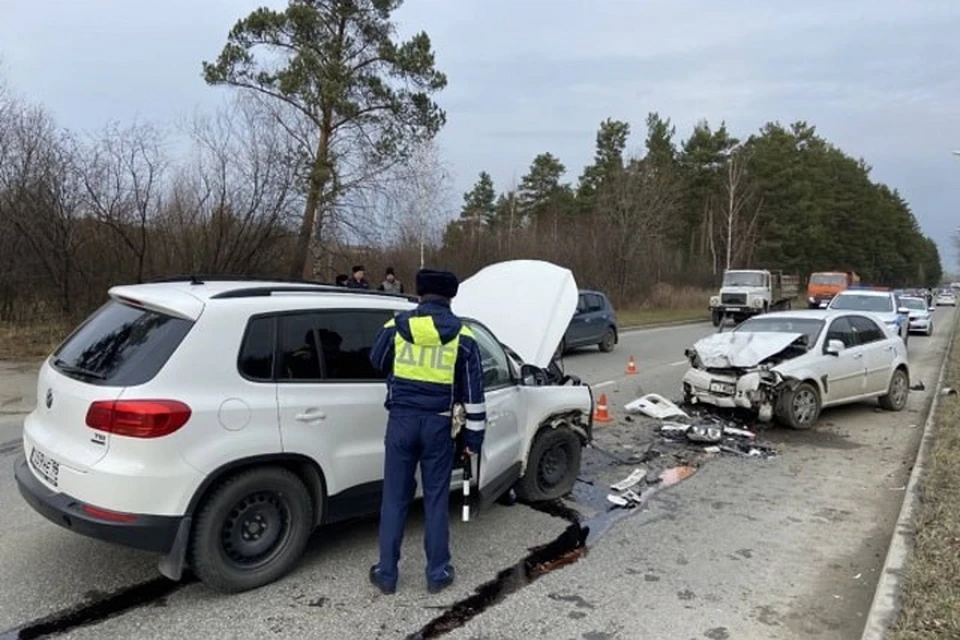 В ДТП пострадали три человека. Фото: Госавтоинспекция Нижнего Тагила