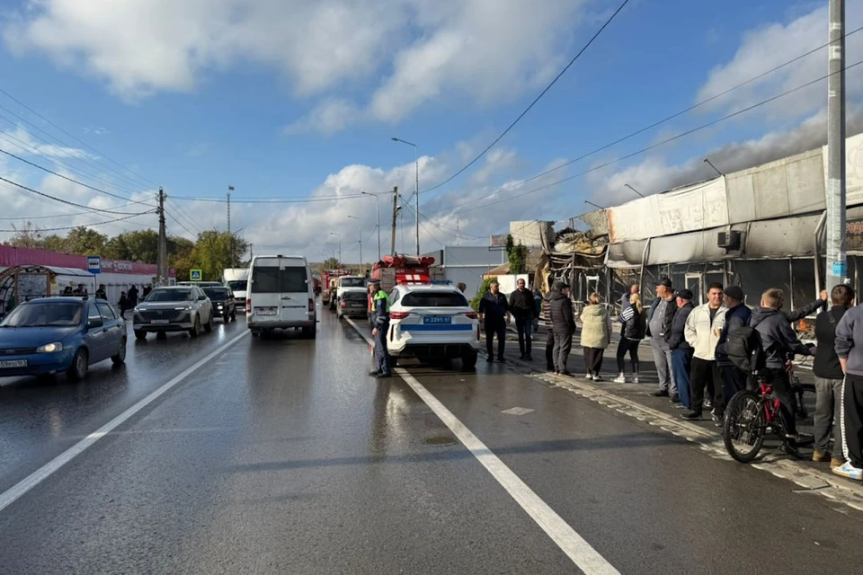 В станице Кагальницкой спасатели потушили масштабный пожар. Фото: УГАИ по Ростовской области