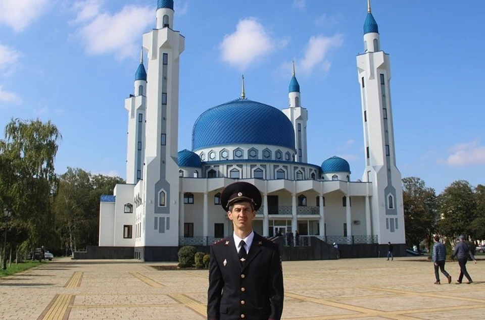 Тимур Хапачев работает участковым 6 лет. Фото: пресс-служба ГУ МВД по Адыгее