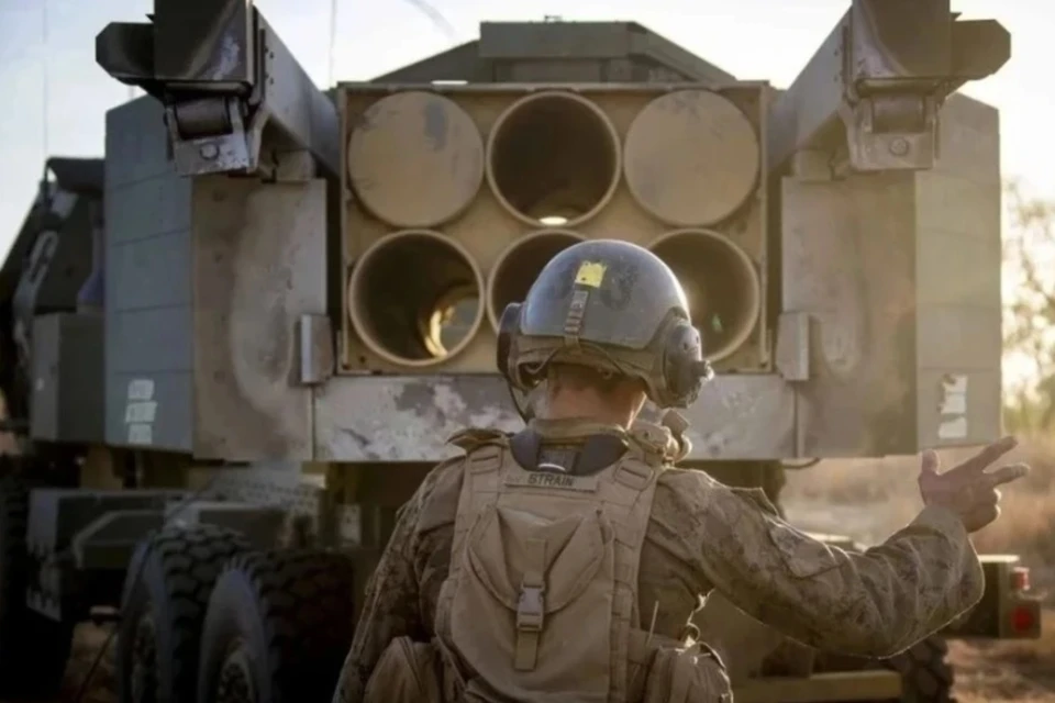 РИАН: ВСУ перебросили в Сумскую область артиллеристов с РСЗО HIMARS