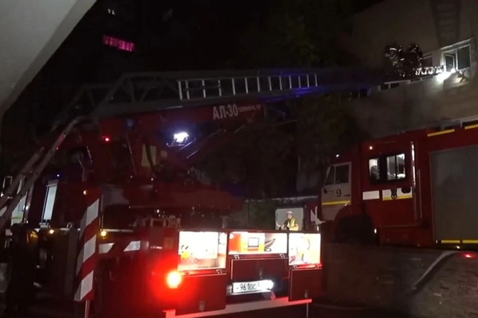 Поздней ночью в гостинице внезапно вспыхнул пожар. Фото (архив): МЧС России