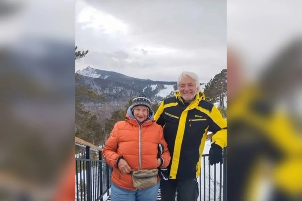 С золотой свадьбой поздравили супругов из Красноярска. Скриншот: видео краевого ЗАГСа