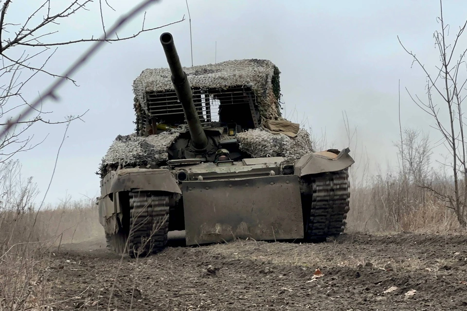 Украинских боевиков в Купянске и Красноармейске зачищают танками