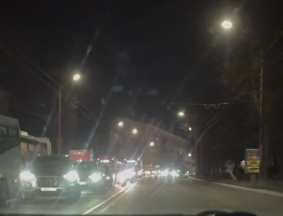 Костромичи стоят в километровых пробках из-за ДТП