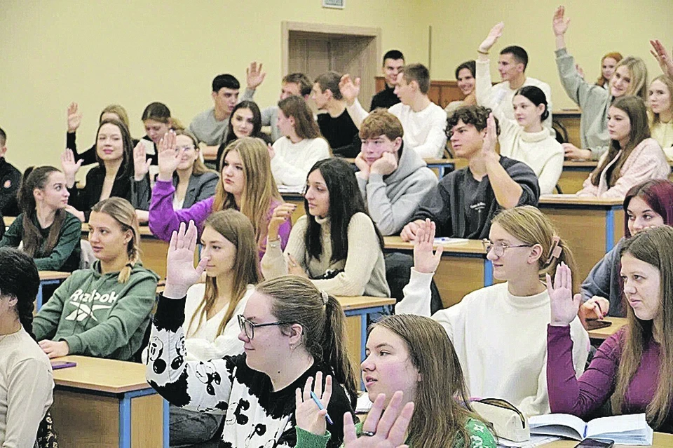 Договоры о целевом обучении заключили 97 студентов нашей республики. Правительство ДНР