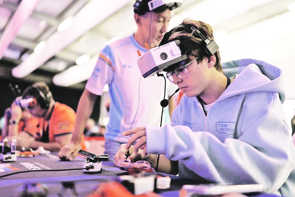 Гонки дронов - это возможность привлечь молодежь к высоким технологиям и инженерии. Минспорта ДНР