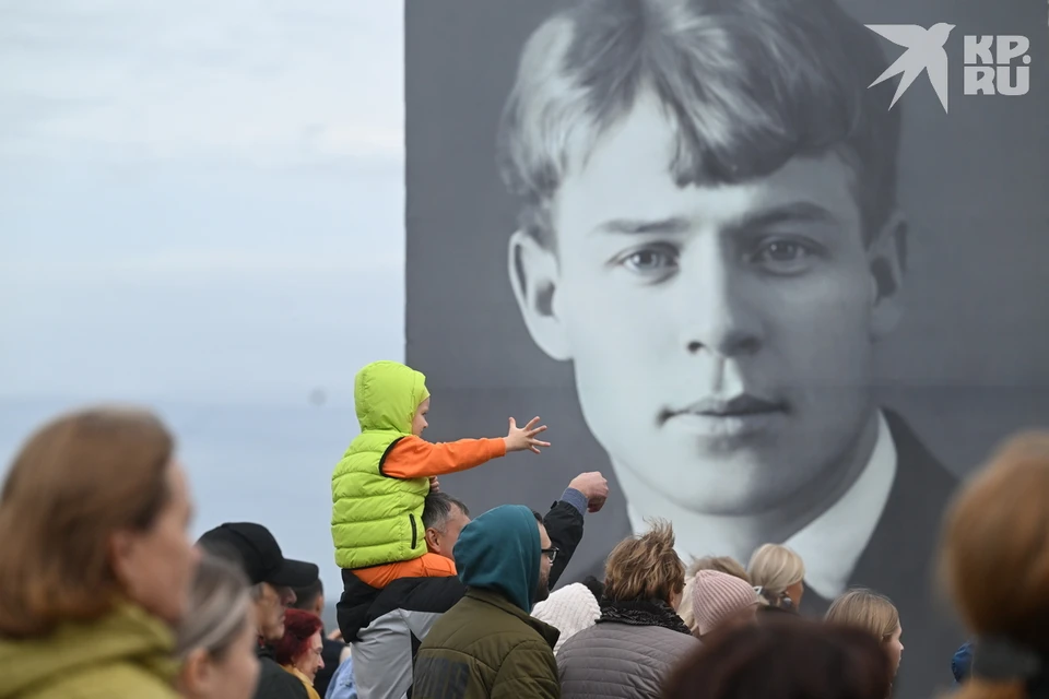 Есенинский фестиваль посетило вдвое больше людей, чем сообщалось ранее.