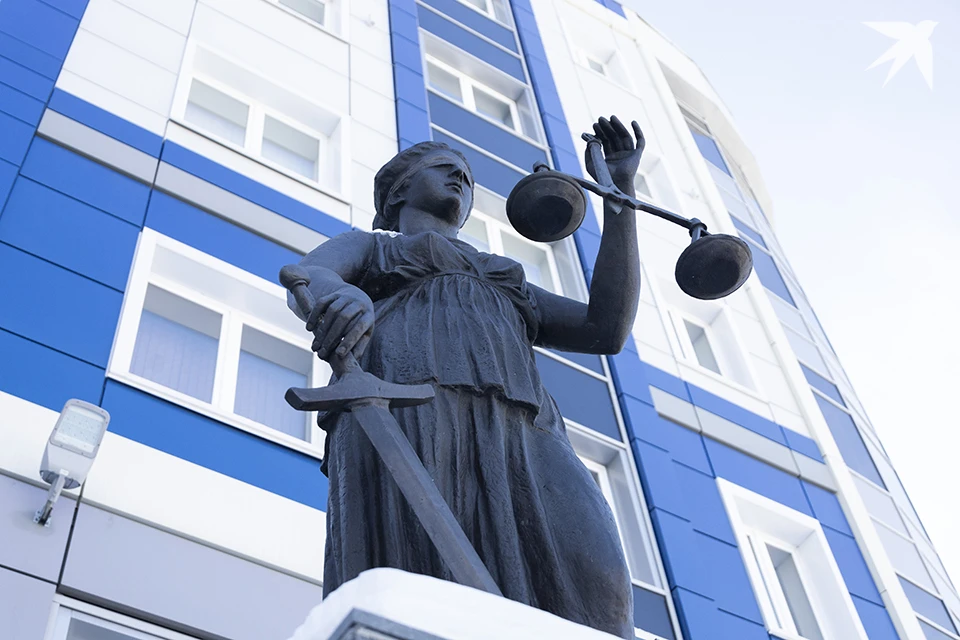 Уголовное дело в отношении взяткополучателя завершено расследованием, в настоящее время рассматривается судом по существу.