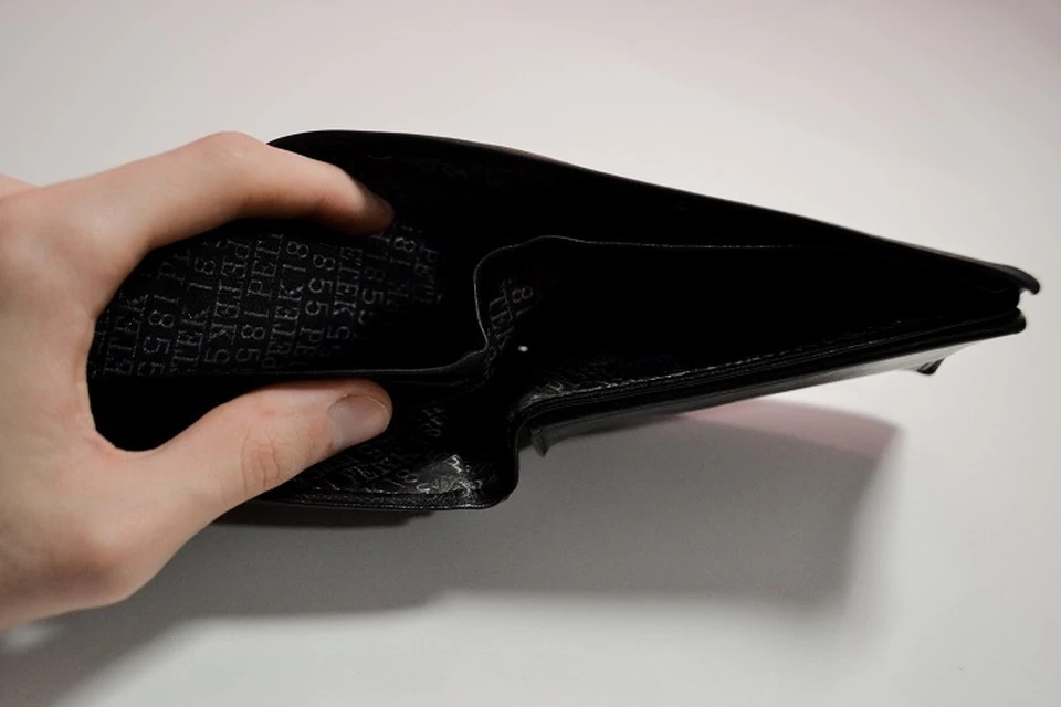 Несовершеннолетней кассирше не заплатили за работу в Хабаровском крае