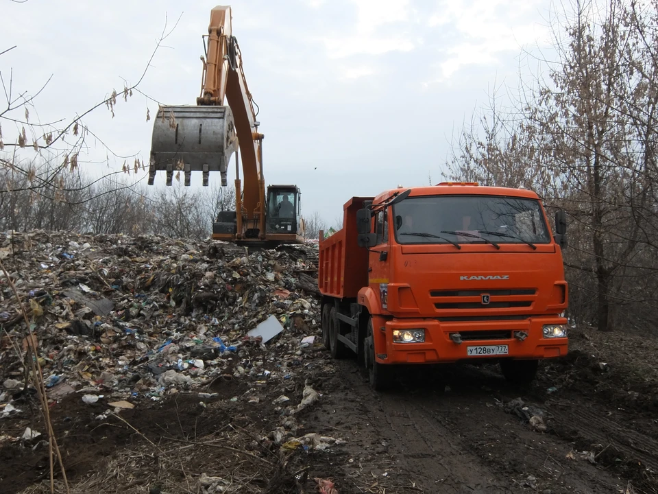 Чтобы избавить местных жителей от свалок мусора в дело вмешалась прокуратура. Фото: архив КП