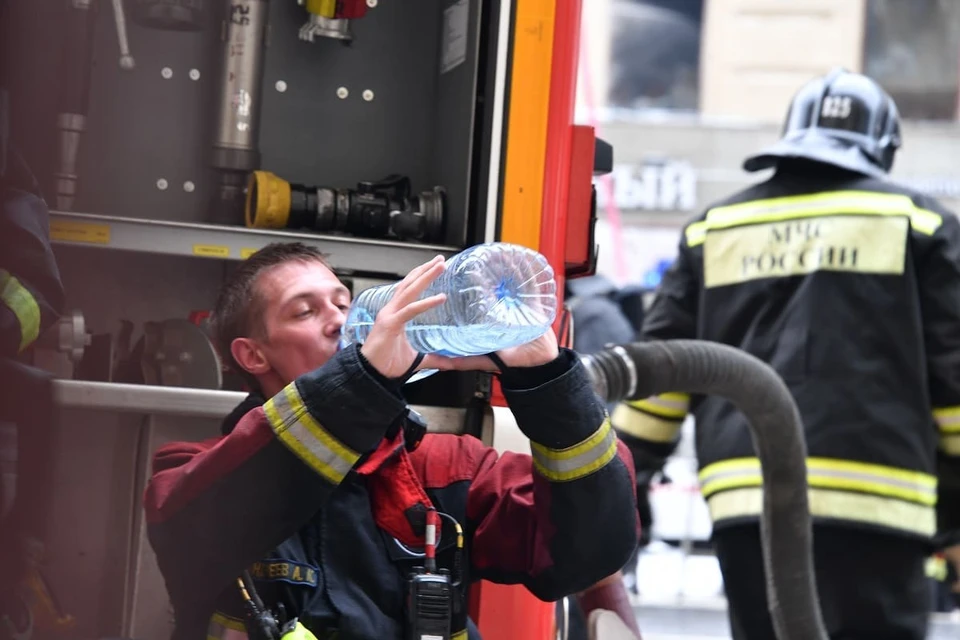 В тушении пожаров и ликвидации последствий ДТП было задействовано 76 сотрудников МЧС.