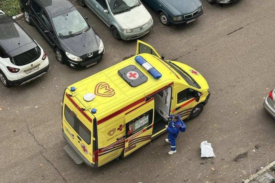 В Москве лифт с девушкой внутри сорвался с 12 этажа. Фото предоставлено из чата дома жильцами