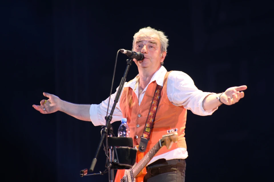 Музыкант прогулялся по Новосибирску перед концертом. Фото: Ольга ЕМЕЛЬЯНОВА / Дмитрий ЛИФАНЦЕВ