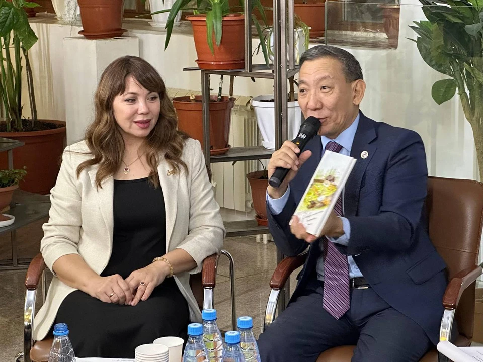 Работы Вячеслава Козловского представлены в Национальном художественном музее РС(Я) Фото: Официальный канал министра культуры и духовного развития Республики Саха (Якутия) Афанасия Ноева